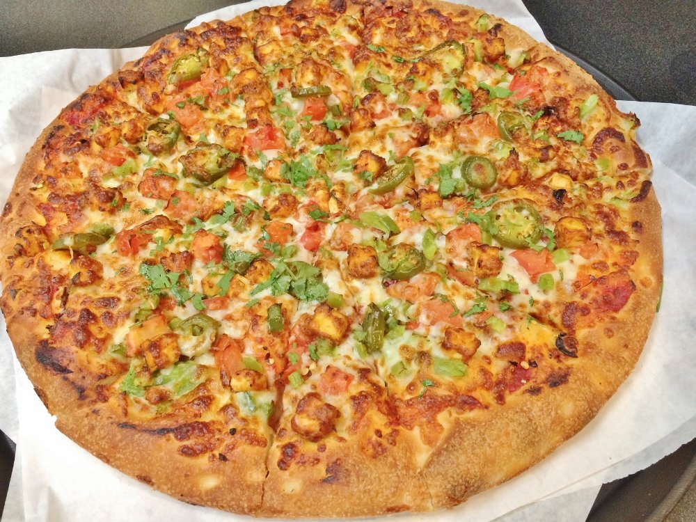 Seattle Eats - Butter Paneer Pizza from Can-Am Pizza